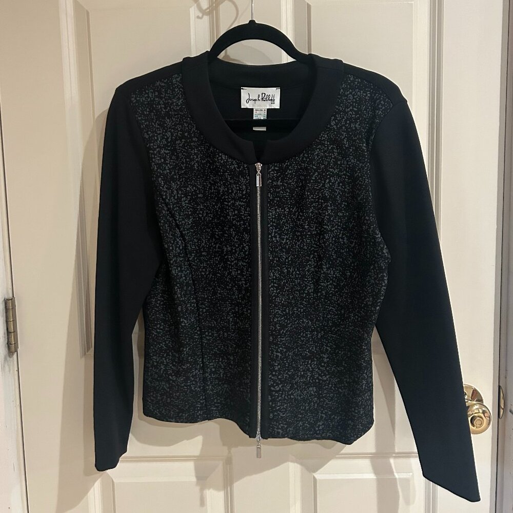Black Fitted and Pleated Jacket